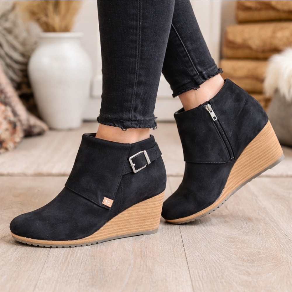 Dr. Scholl's Create Modern Rustic Minimalist Stacked Wedge Bootie 10M